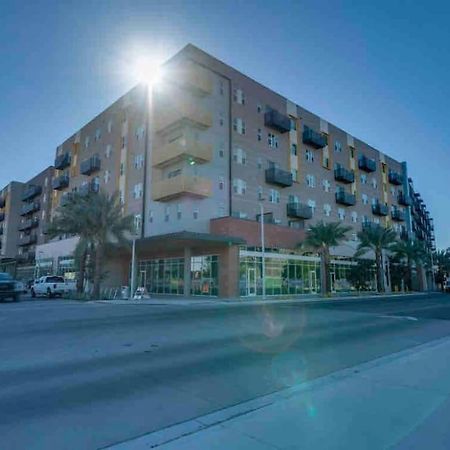 Sun Devil Studio With Rooftop Pool & Clubhouse! Tempe Eksteriør billede